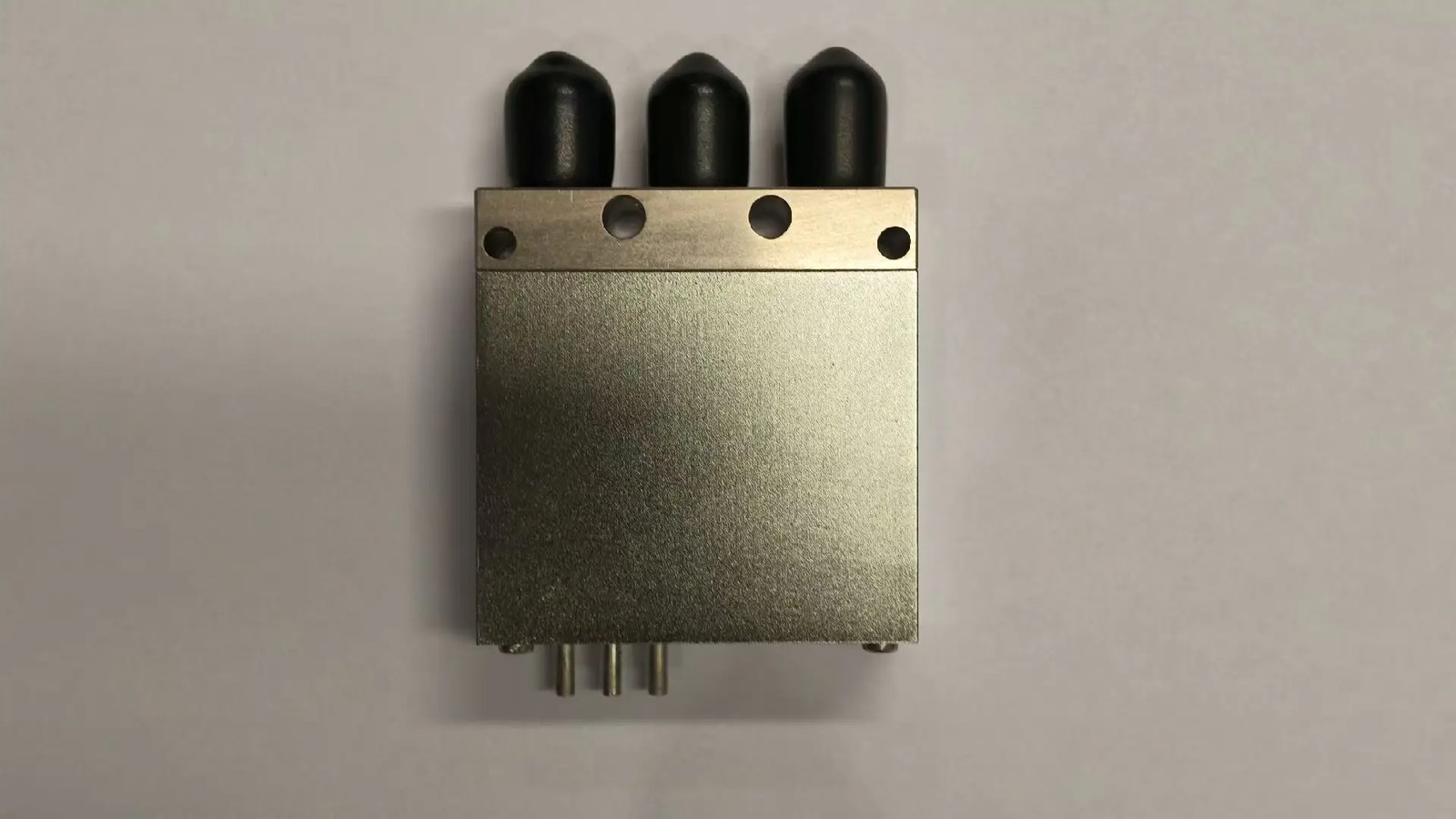 RF switch module assembly